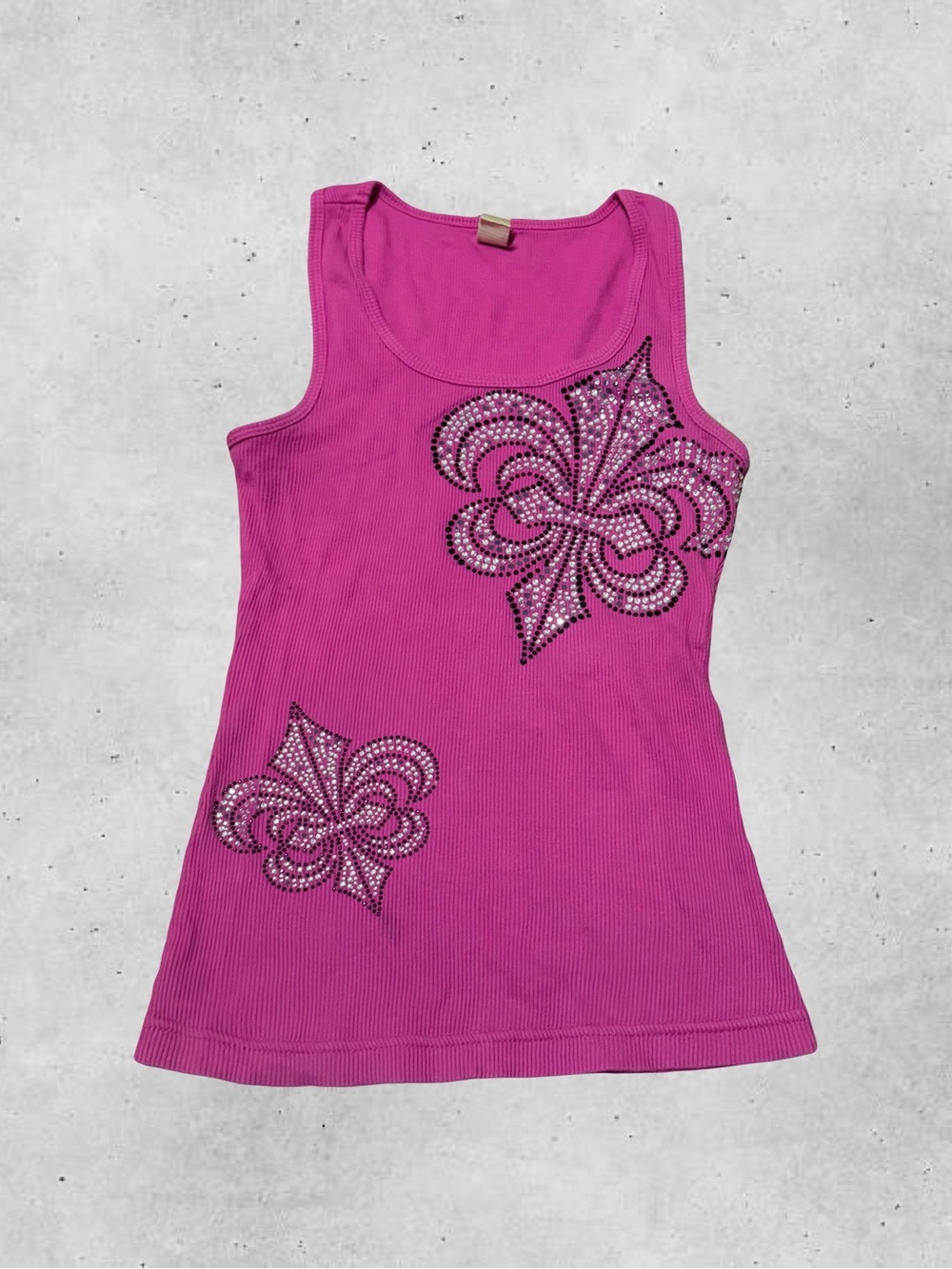 Y2K 2000s ‘Kavio’ Rhinestone Fleur-de-Lis Ribbed Tank